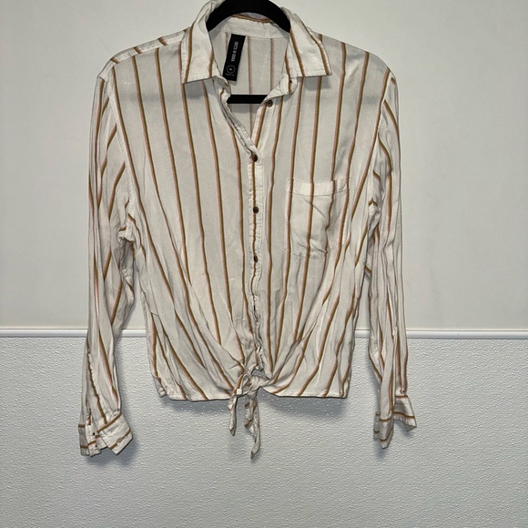 Agnes Dora Tops - Women's Agnes & Dora button down Shirt, M, cream, brown, pink - tie at bottom